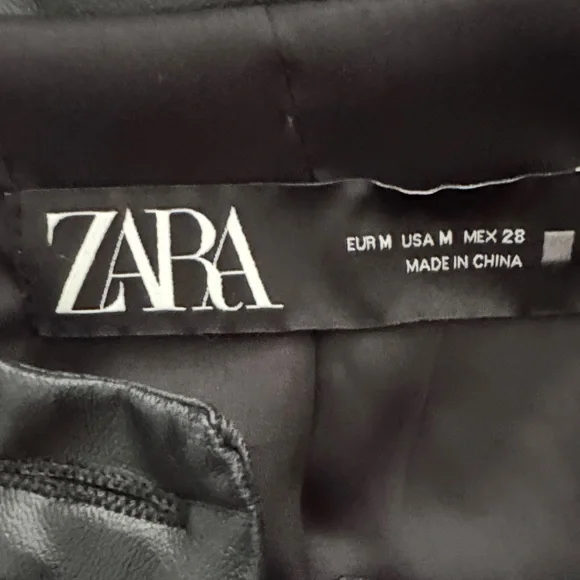 Zara Women's Black Quilted Leather Jacket - Picture 2 of 6